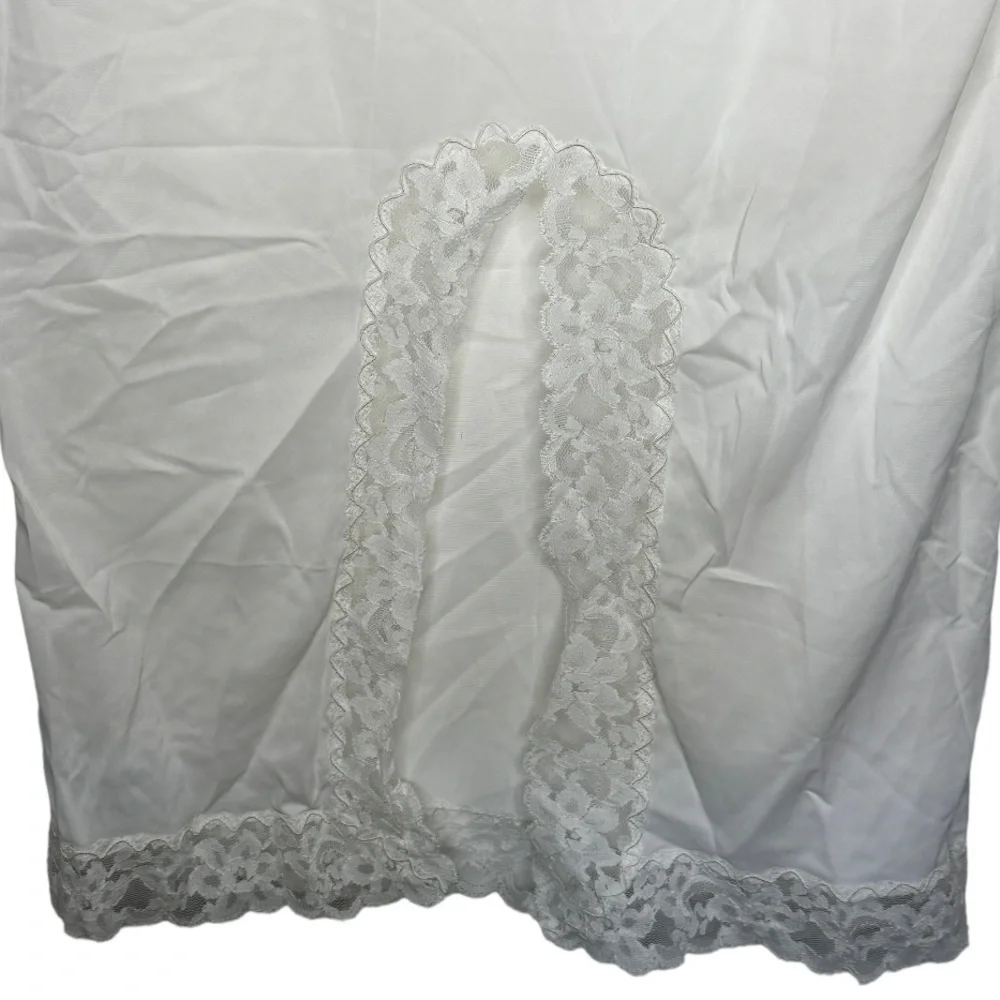 Vintage‎ Opalaire ILGWU Nylon Long Slip with Slit - Picture 2 of 6